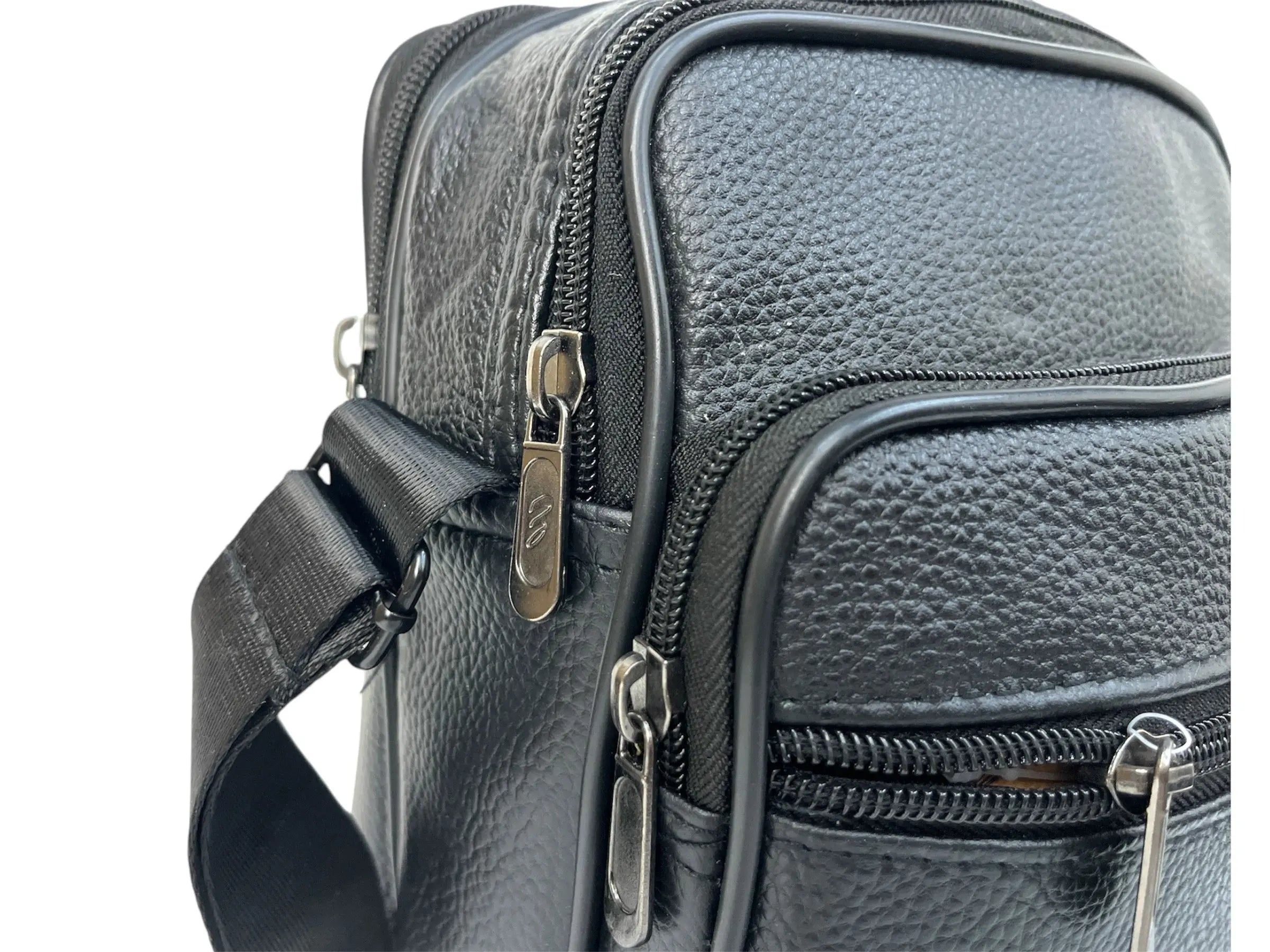 https://img-eu.kwcdn.com/local-goods-img/1f14f5004b0/23ac4e74-7c7d-48de-9936-38e37480f3dd_2400x1800.jpeg