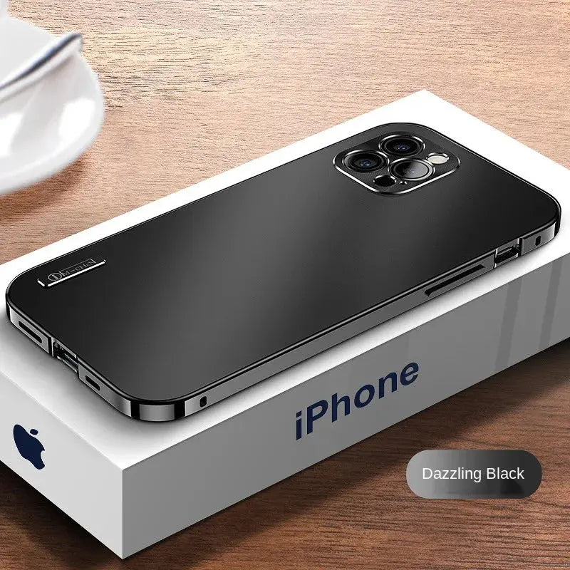 Funda de Metal de aleación de aluminio para iPhone 15, 14, 13, 11, 12 Pro Max, lente de cámara completa, protector de Color Original, cubierta trasera ultrafina - La zona Apple