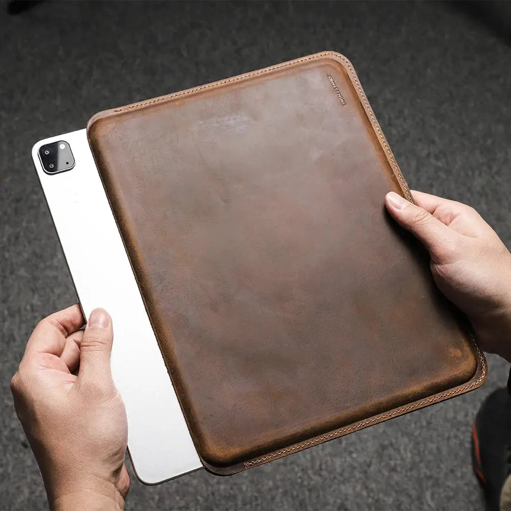 Funda de Cuero para iPad Pro 11, iPad Air 5, iPad Air 4, iPad Pro 12.9, iPad 8th, 9th, 10th Generation, iPad Mini 6/5/4/3/2/1 - Estilo Elegante y Protección Confiable - La zona Apple