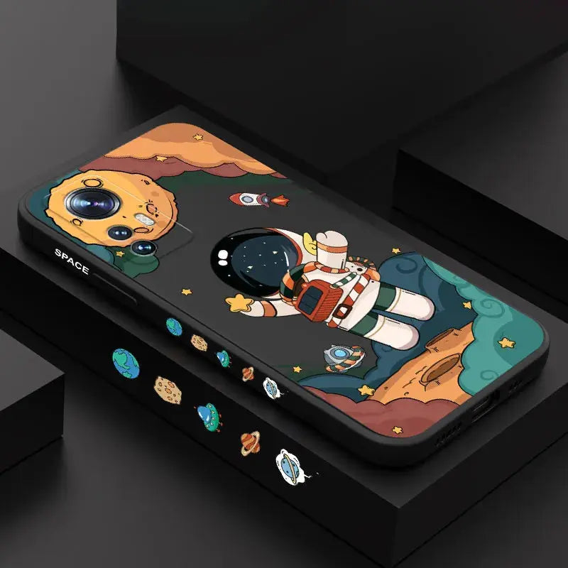 Funda de Teléfono Hello Astronaut para Xiaomi Mi 13, 13T, 12, 11 Ultra, 10, 9, 12T, 11T, 10T, 9T Pro Lite, Poco F5, F4, X4, M4, F3, X3 Pro 4G 5G GT: Diseño Divertido y Protección Confiable - La zona Apple