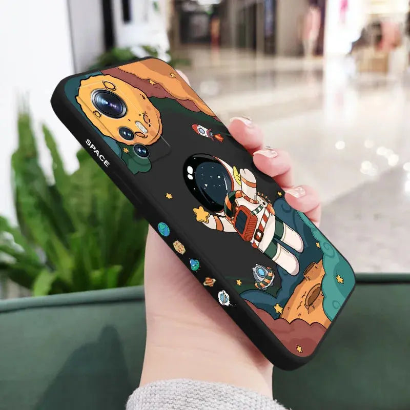 Funda de Teléfono Hello Astronaut para Xiaomi Mi 13, 13T, 12, 11 Ultra, 10, 9, 12T, 11T, 10T, 9T Pro Lite, Poco F5, F4, X4, M4, F3, X3 Pro 4G 5G GT: Diseño Divertido y Protección Confiable - La zona Apple