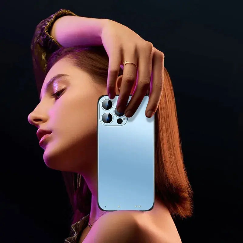 Funda con superficie inoxidable esmerilada para iPhone 11, 12, 13, 14 Pro Max con círculo LED oculto - La zona Apple