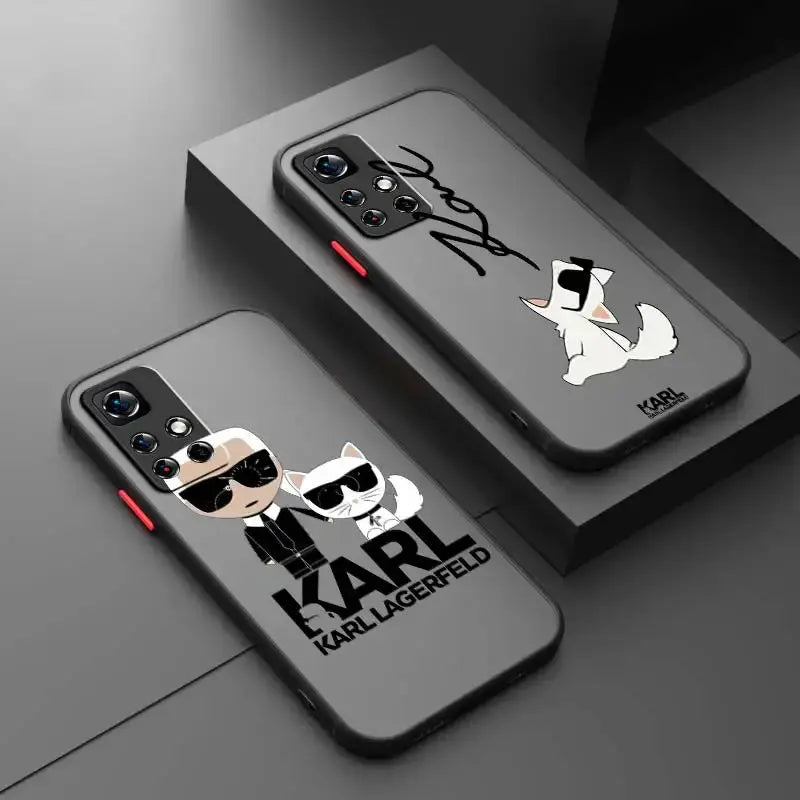 Funda de Teléfono Translúcida Esmerilada para Redmi Note - Diseño de Moda Karl - Compatible con Note 12, 12S, 12T, 11, 11T, 11E, 10, 10S, 9, 8, 7 Pro Plus, 5G - La zona Apple