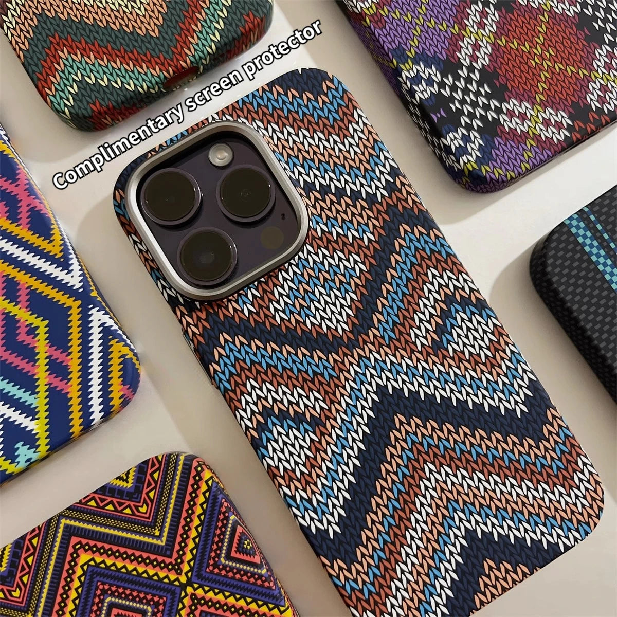 Funda de Fibra de Carbono con Textura Trenzada para iPhone - Carcasa de Alta Gama para iPhone 15 Pro Max, 14, 13, 12 Pro Max, 15 Plus - La zona Apple