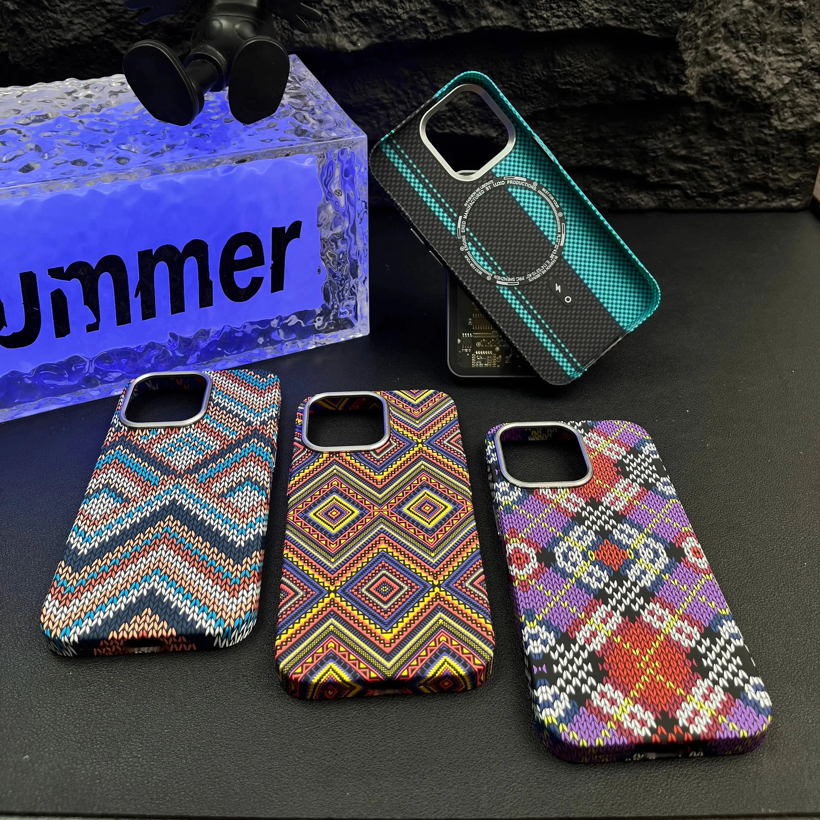 Funda de Fibra de Carbono con Textura Trenzada para iPhone - Carcasa de Alta Gama para iPhone 15 Pro Max, 14, 13, 12 Pro Max, 15 Plus - La zona Apple