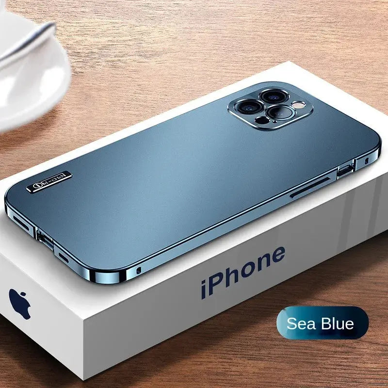 Funda de Metal de aleación de aluminio para iPhone 15, 14, 13, 11, 12 Pro Max, lente de cámara completa, protector de Color Original, cubierta trasera ultrafina - La zona Apple