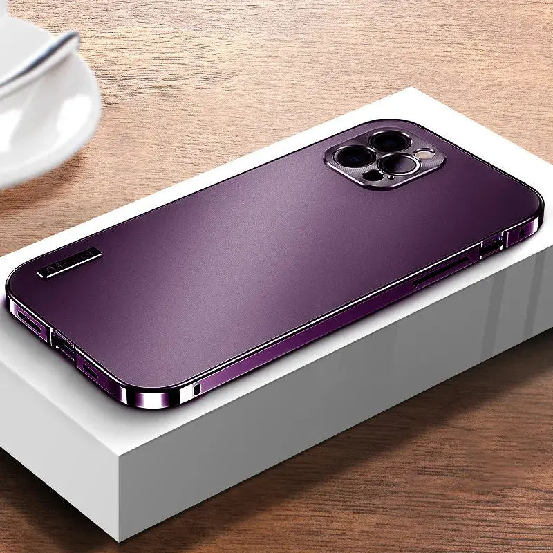 Funda de Metal de aleación de aluminio para iPhone 15, 14, 13, 11, 12 Pro Max, lente de cámara completa, protector de Color Original, cubierta trasera ultrafina - La zona Apple
