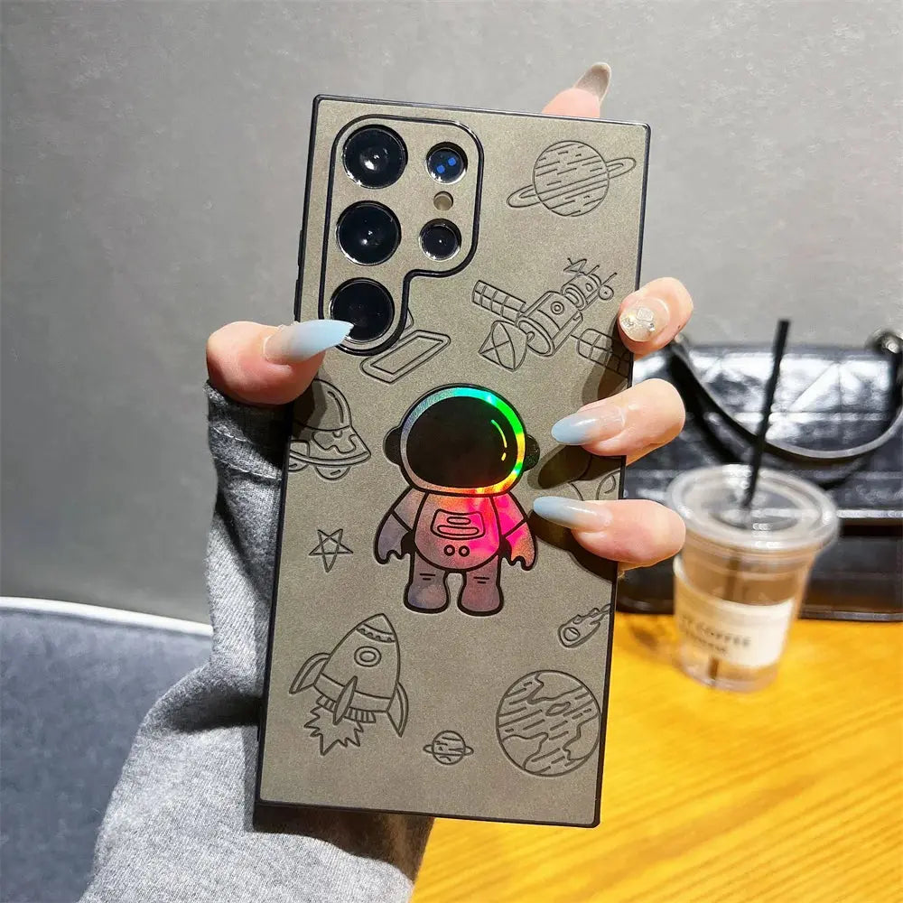 Funda de teléfono mate de piel de astronauta láser para Samsung S23 S22 Ultra, protección de cámara de dibujos animados de lujo, cubierta trasera a prueba de golpes - La zona Apple